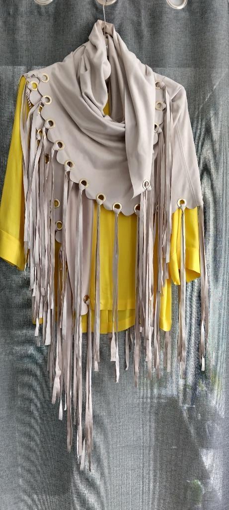 maxisjaal/ poncho / vie ta vie/ extra groot, Kleding | Dames, Mutsen, Sjaals en Handschoenen, Zo goed als nieuw, Sjaal, Maat 46/48 (XL) of groter