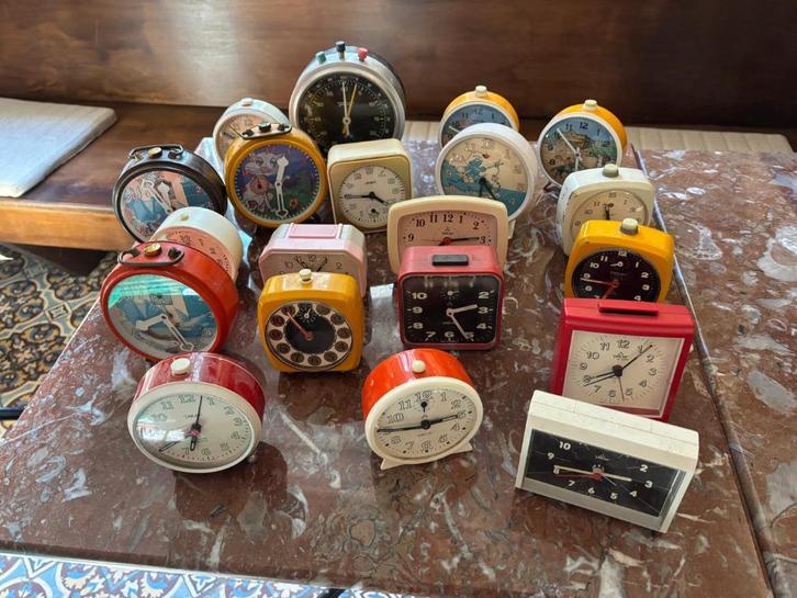 wekkers 20 st, Elektronische apparatuur, Wekkers, Gebruikt, Analoog, Ophalen