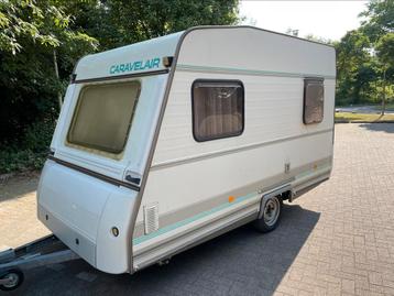 Caravelair 330 caravan lichtgewicht met voortent beschikbaar voor biedingen