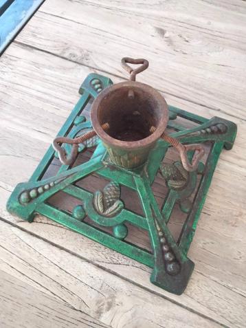 1920s Art Deco kerstboom staander ijzer beschikbaar voor biedingen