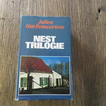 Julien Van Remoortere Nest Trilogie beschikbaar voor biedingen