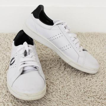 Mooie leren Fred Perry Sneakers s25 (Maat 40) € 20,-