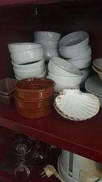 3570 Alken. Set stenen ovenschaaltjes; Ovenschelpen., Ophalen