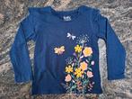 Mt 110 Donkerblauwe T-shirt lange mouwen bloemen en vlinders, Kinderen en Baby's, Kinderkleding | Maat 110, C&A, Meisje, Ophalen of Verzenden