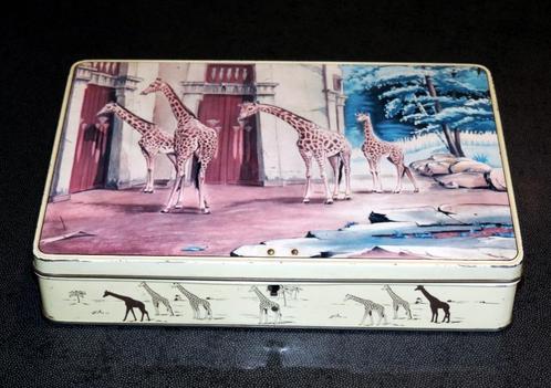 Boite en métal. Girafes du Zoo d'Anvers. Chocolat Martougin, Collections, Boîte en métal, Utilisé, Autre, Enlèvement ou Envoi