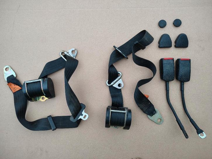 Gordel /Set DAF 44/ 46 Personenauto (1974), Auto-onderdelen, Interieur en Bekleding, Verzenden