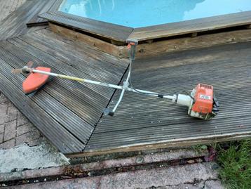 Débroussailleuse Stihl fs180 entretien à faire, Enlèvement, Comme neuf