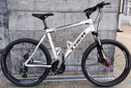 VTC TREK 26" PRIX350€ 048981/3734 Forest1190 Bxl, Fietsen en Brommers, Fietsen | Jongens, Trek 26pouces, Zo goed als nieuw, Handrem