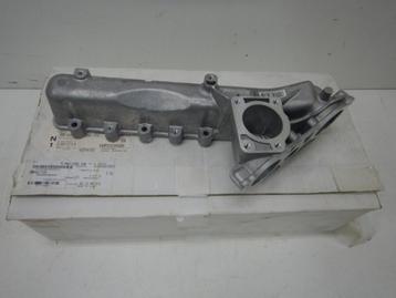 Mitsubishi Fuso Carter Inlaatspruitstuk MK667159, Enlèvement ou Envoi, Utilisé