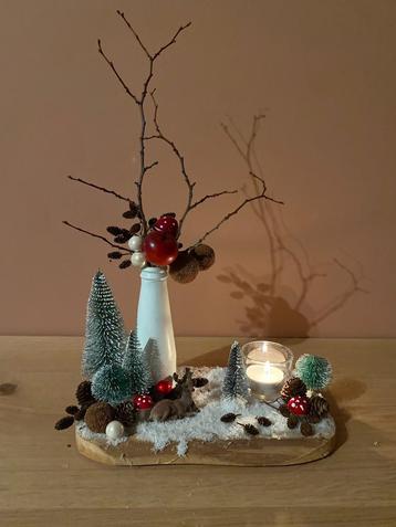 Handgemaakt kerststukje beschikbaar voor biedingen