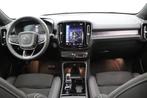 (2EMV807) VOLVO XC40, Auto's, Gebruikt, Euro 6, Blauw, Alcantara