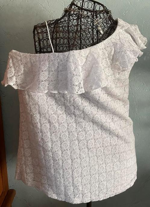 Holister L Leuk 1 kant off-shoulder topje, Kleding | Dames, Topjes, Zo goed als nieuw, Maat 42/44 (L), Wit, Zonder mouw, Ophalen of Verzenden