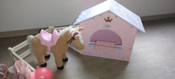 babyborn houten stal met paard beschikbaar voor biedingen