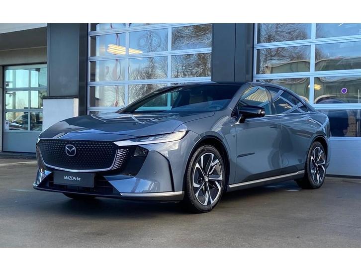 Mazda 6e Takumi Plus Longe Range 80kWh - DEMO, Autos, Mazda, ABS, Phares directionnels, Régulateur de distance, Airbags, Air conditionné