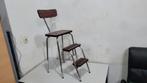 antieke vintage Formica kruk met twee gekleurde treden, Antiek en Kunst