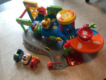 VTech Toet Toet - Mijn eerste garage + 3 extra autootjes beschikbaar voor biedingen