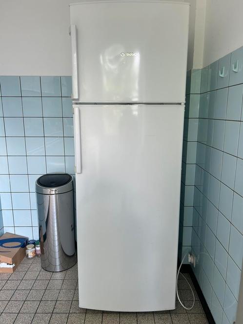 Koelkast + diepvries van Bosch, Elektronische apparatuur, Koelkasten en IJskasten, Gebruikt, Met aparte vriezer, 160 cm of meer