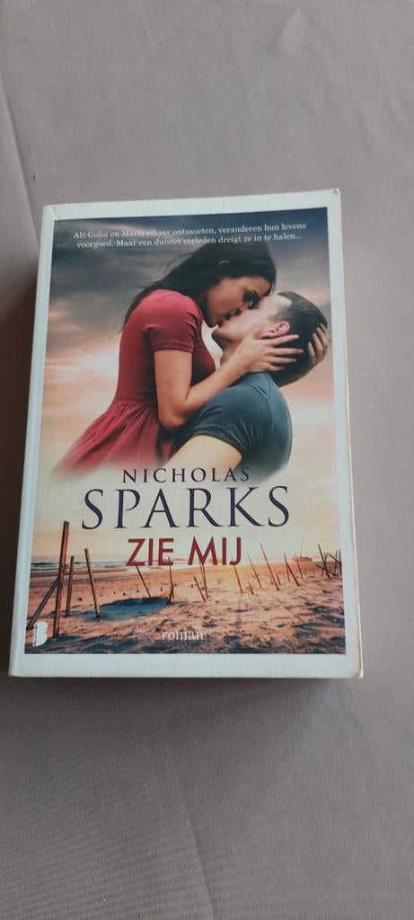 Nicholas Sparks - Zie mij, Livres, Littérature, Enlèvement