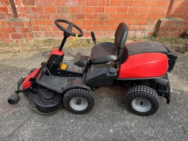 Tondeuse frontale Husqvarna Jonsered FR2213 à vendre, Jardin & Terrasse, Tondeuses à gazon, Comme neuf, Tondeuses à gazon à essence