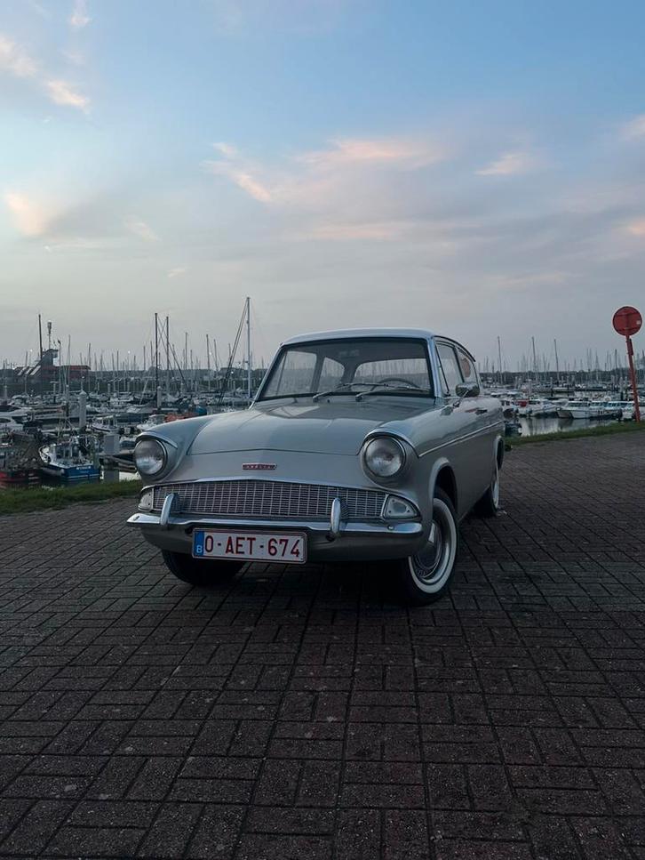 Ford Anglia Sportsman Deluxe 1960, Autos, Oldtimers & Ancêtres, Particulier, Ford, Essence, Coupé, 2 portes, Boîte manuelle, Autres couleurs