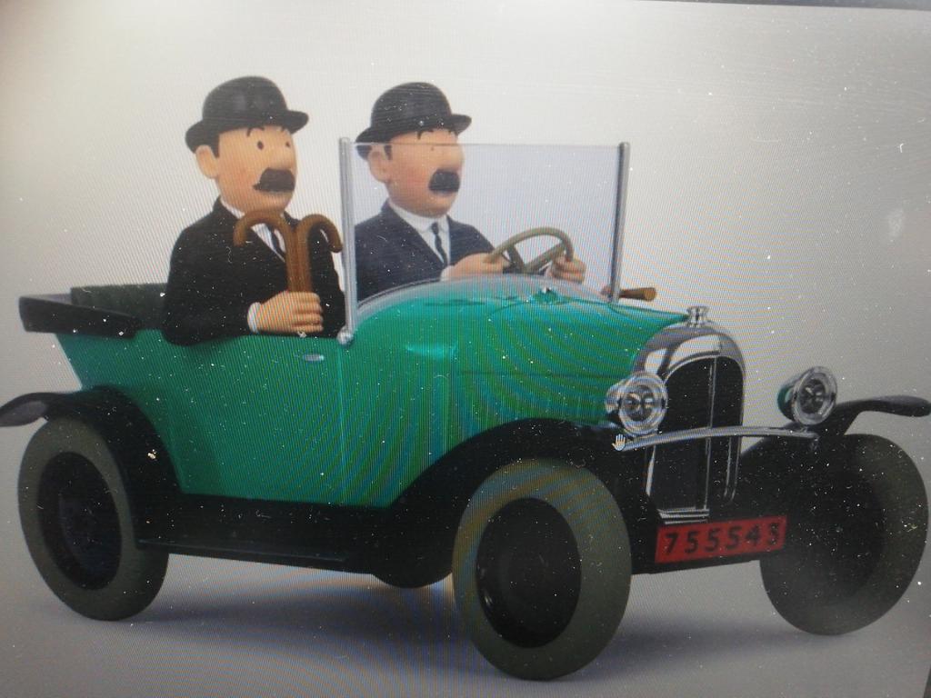 Voiture Tintin 1/12 la 5CV des Duponts, Collections, Tintin