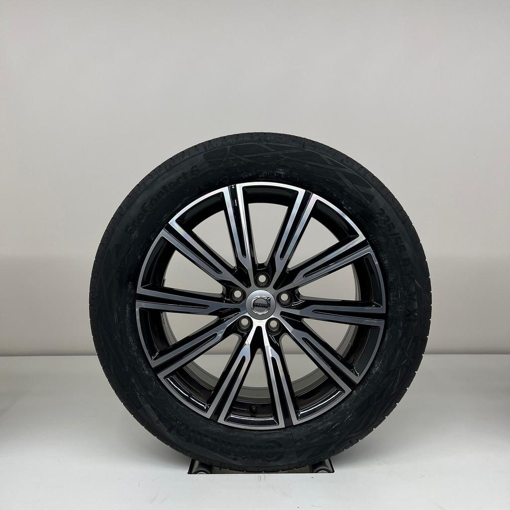 Volvo XC60 - 19 inch - zomerbanden, Autos : Pièces & Accessoires, Pneus & Jantes, Pneus et Jantes, Enlèvement ou Envoi, Véhicule de tourisme