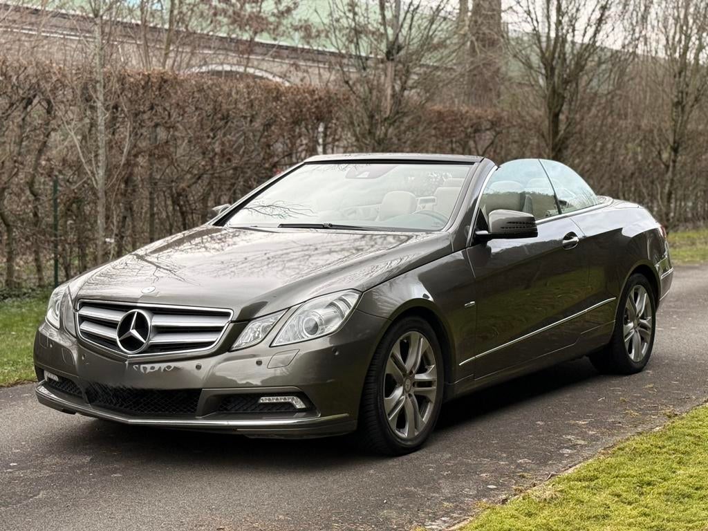 E250 cabriolet *BOITE AUTO*GPS*CRUISE*PRÊT À IMMATRICULÉ*, Autos, Mercedes-Benz, Particulier, Classe E, ABS, Phares directionnels