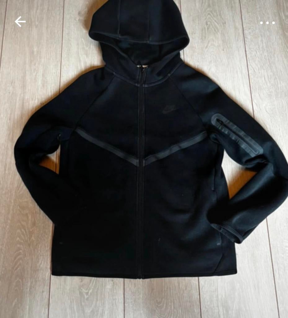 Veste Nike Tech, Enlèvement ou Envoi, Comme neuf, Garçon ou Fille, Pull ou Veste
