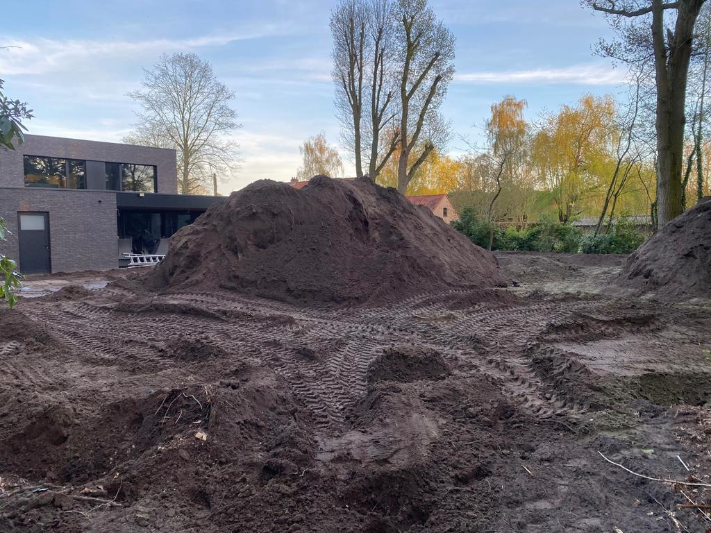 Zwarte grond gratis Grobbendonk, Tuin en Terras, Zand, Ophalen, Ophoogzand