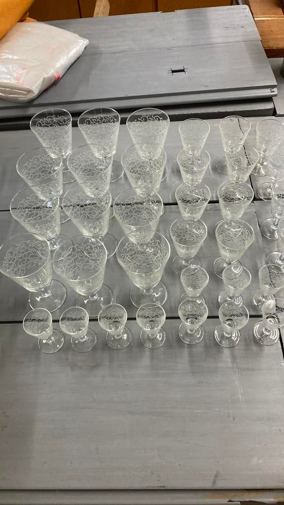 Glasservies zonder beschadiging, Ophalen