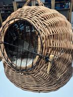 Rieten kattenmand, Dieren en Toebehoren, Kattenmanden, Ophalen, Zo goed als nieuw