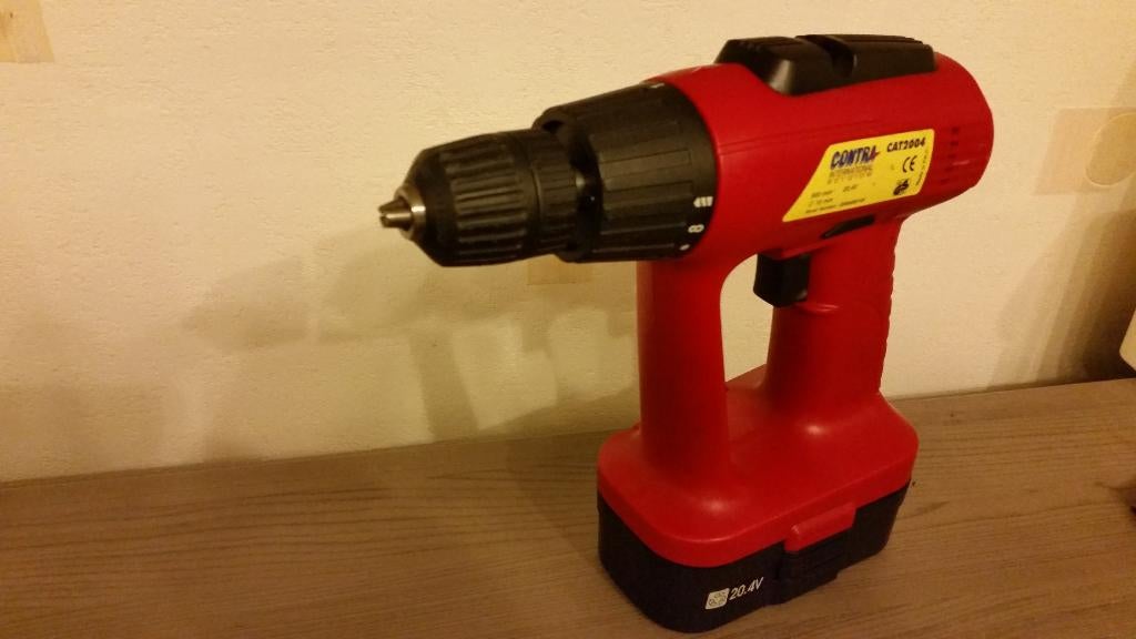 Perceuse à batterie 20,4 V, portable, étui inclus, Bricolage & Construction, Outillage | Foreuses, Enlèvement, Utilisé, Perceuse