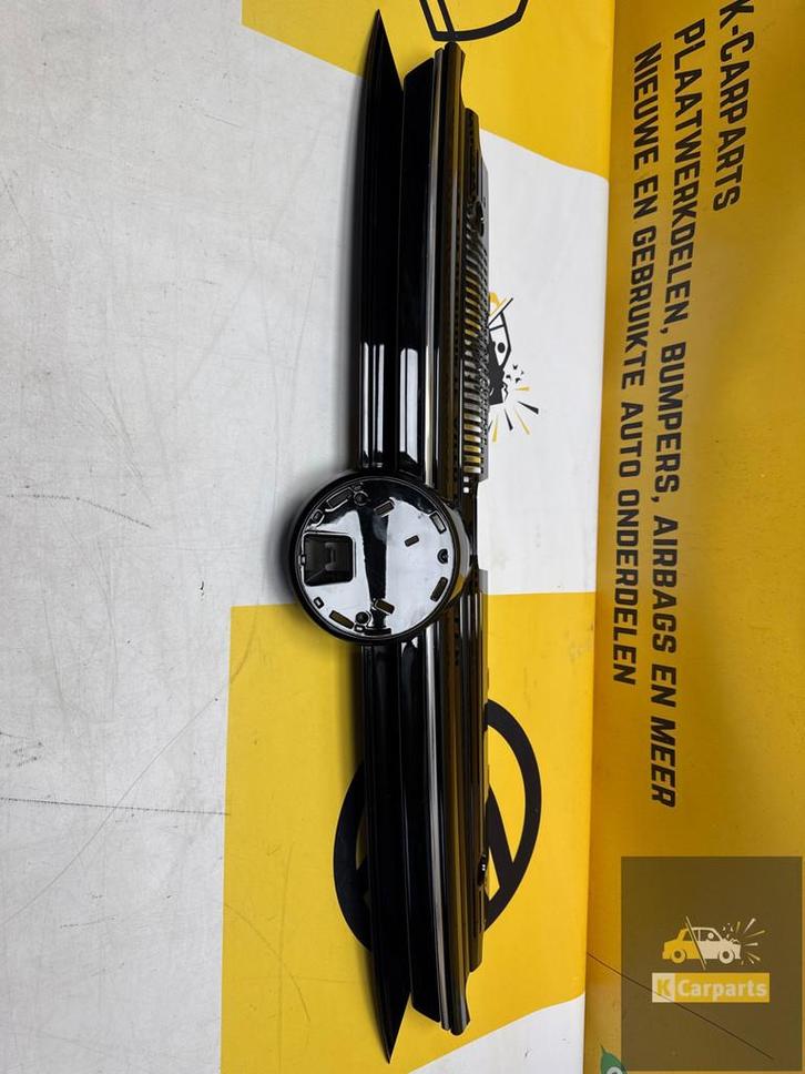 Volkswagen Golf 8 VII grill Facelift Origineel Volkswagen Go, Auto-onderdelen, Carrosserie, Bumper, Volkswagen, Voor, Gebruikt