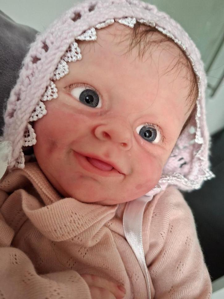 silicone reborn baby met stoffen lijfje, KOOPJE, nieuw!, Collections, Poupées, Neuf, Baby Pop, Réaliste ou Reborn, Enlèvement ou Envoi