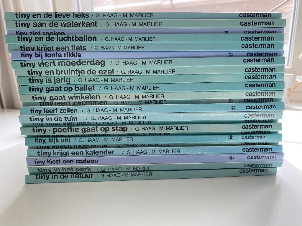 24 Tiny boeken, Livres, Fiction général, Comme neuf, Gijs Haag + Marcel Marlier, Enlèvement ou Envoi