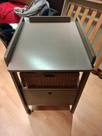 Verzorgingstafel, Ophalen