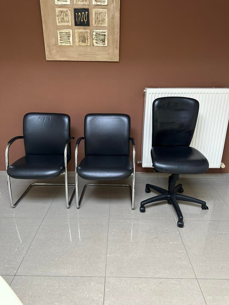 1 bureaustoel en 2 stoelen in lederlook, Huis en Inrichting, Stoelen, Ophalen, Zo goed als nieuw