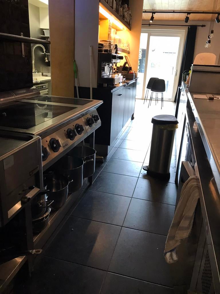 Inductie fornuis, Elektronische apparatuur, Fornuizen, Gebruikt, Vrijstaand, Inductie, 5 kookzones of meer, 90 tot 95 cm, 60 cm of meer