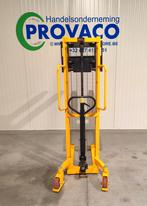 Manuele stapelaar • TOPOKKASIE •, Ophalen