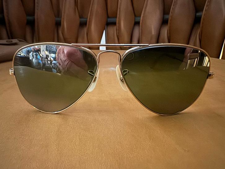 Vintage jaren 50 zeldzame Ray-Ban Aviator 52 Double Gradient, Bijoux, Sacs & Beauté, Lunettes de Soleil & Lunettes | Femmes, Utilisé