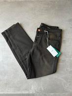 Closed - Zwartbruine jeans. Maat 27. Nieuw, Kleding | Dames, Ophalen of Verzenden, Nieuw, Zwart, W27 (confectie 34) of kleiner
