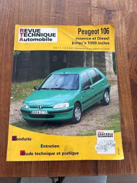 Livre Revue technique automobile peugeot 106, Enlèvement ou Envoi, Comme neuf, Peugeot