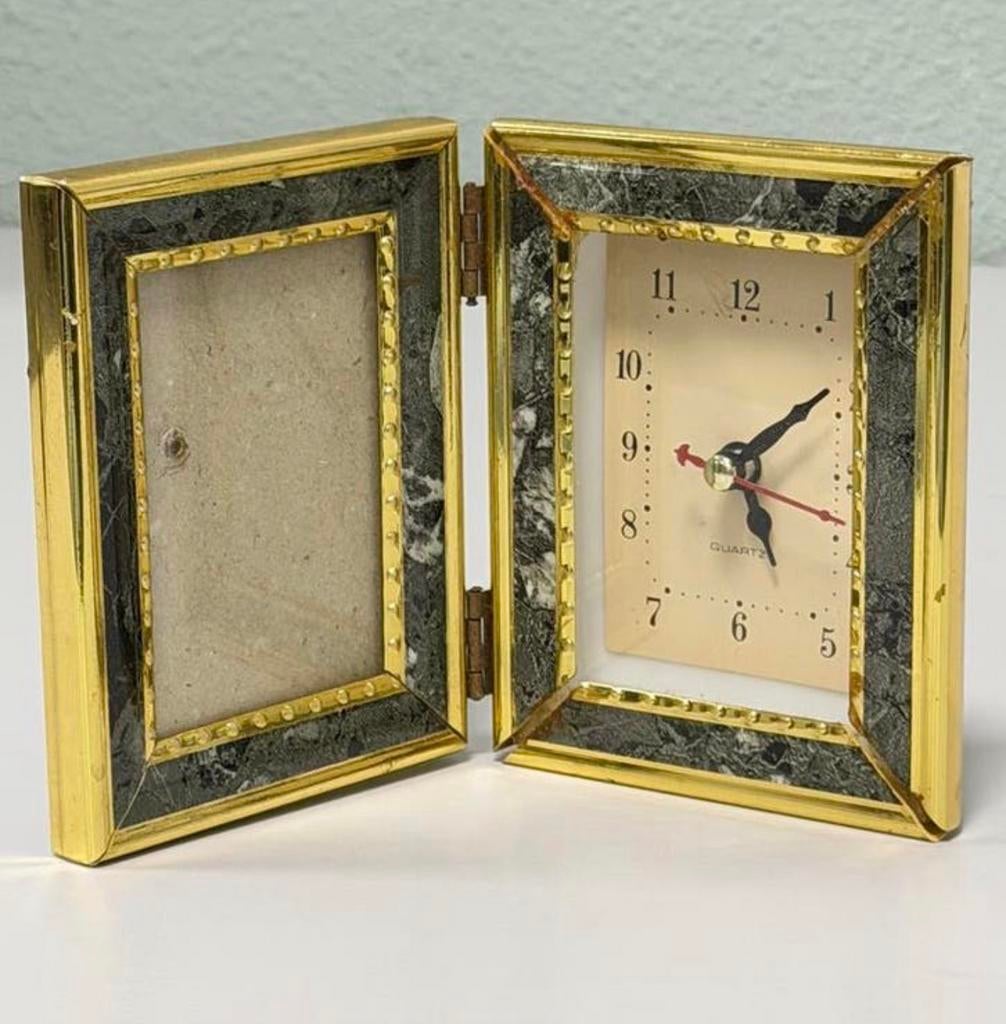 Vintage opvouwbare tafelklok klok & fotolijst marmerlook, Huis en Inrichting, Woonaccessoires | Klokken, Zo goed als nieuw, Wekker of Tafelklok