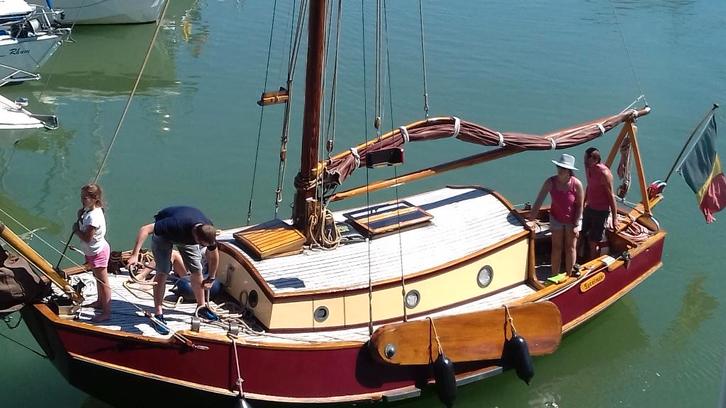 Zeilboot Zeeschouw, Watersport en Boten, Kajuitzeilboten en Zeiljachten, Gebruikt, Tourjacht of Cruiser, Polyester, 6 tot 9 meter