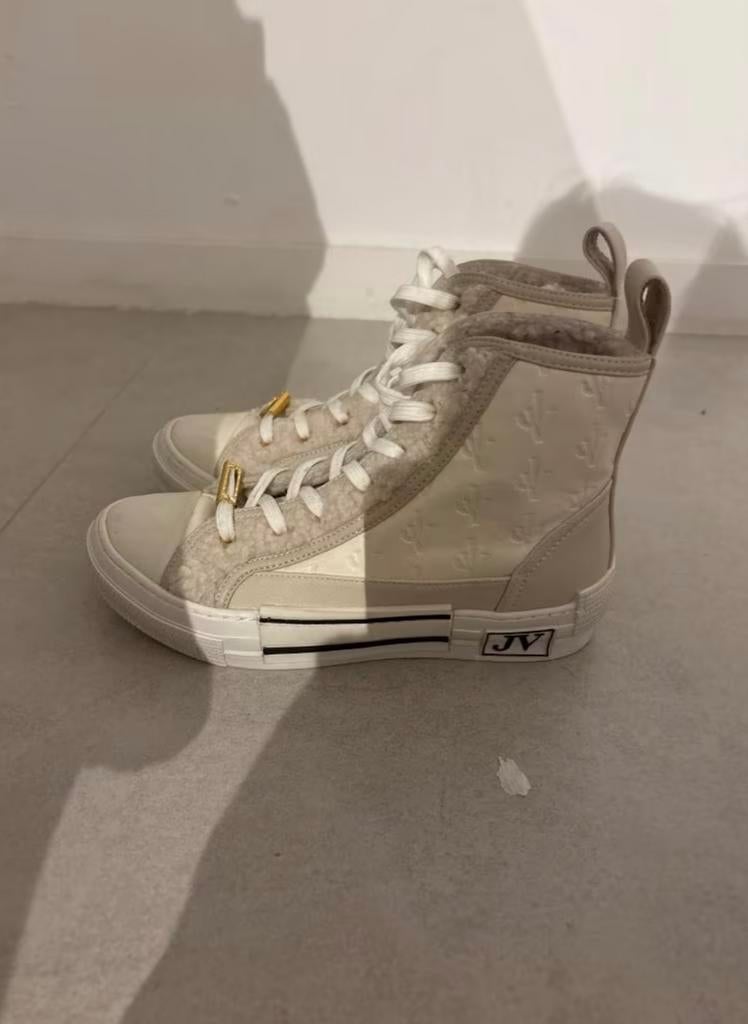 Josh v sneakers nieuw!, Kleding | Dames, Schoenen, Ophalen, Zo goed als nieuw, Sneakers