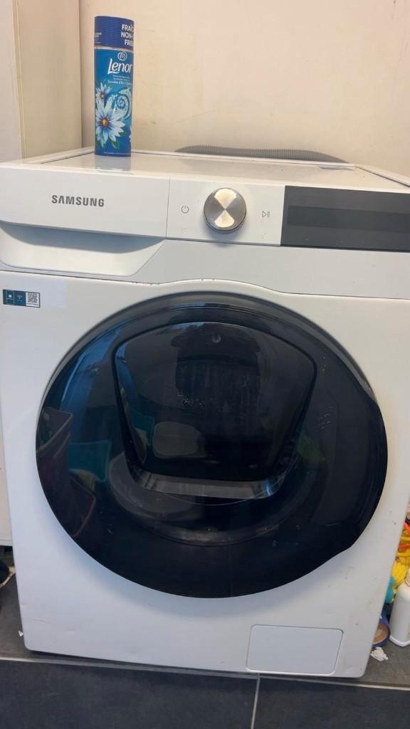 Samsung wasmachine, Elektronische apparatuur, Wasmachines, Zo goed als nieuw, Voorlader, 10 kg of meer, 85 tot 90 cm, 1200 tot 1600 toeren
