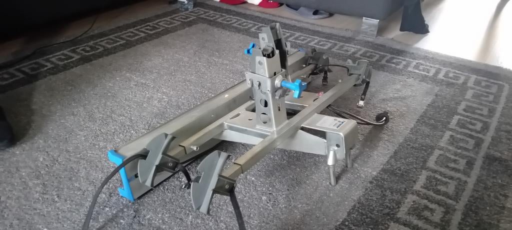 Fietsendrager voor 2 fietsen op trekhaak, Ophalen