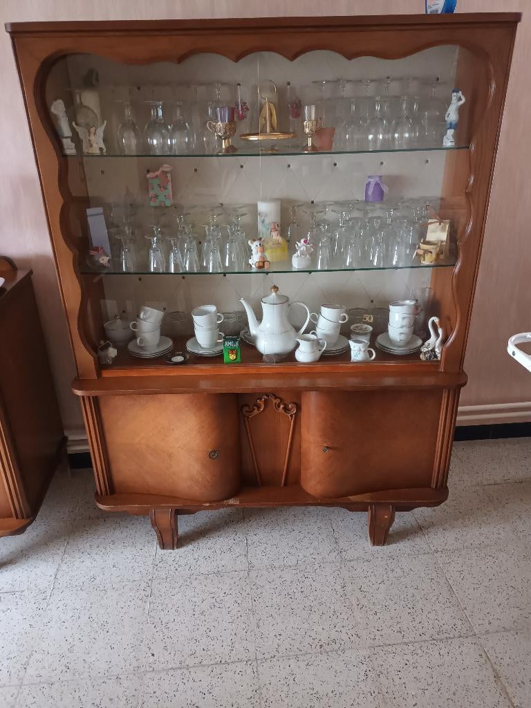 Glazen kast, Ophalen, Gebruikt