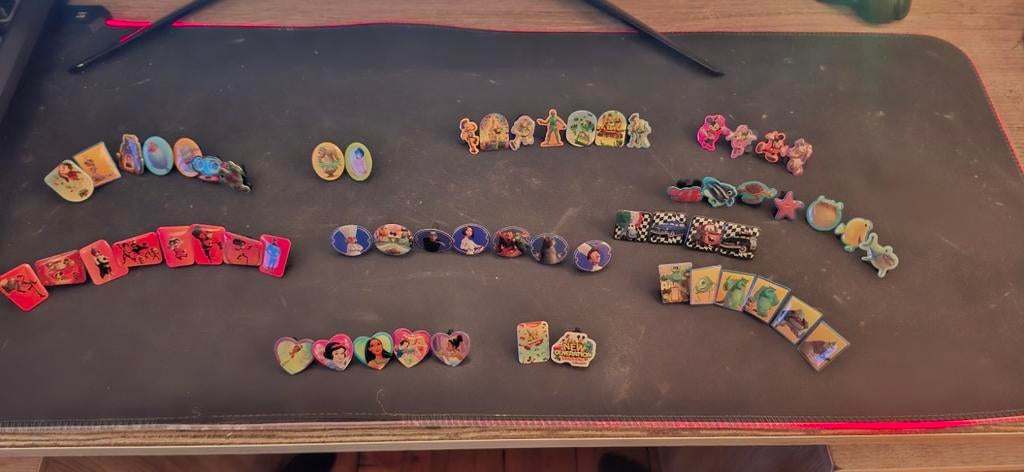 Disney verzamel pinsen carrefour., Ophalen, Overige figuren, Zo goed als nieuw, Overige typen