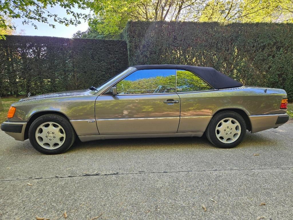 Mercedes 300CE-24 W124 Cabriolet Sportline, Autos, Oldtimers & Ancêtres, Particulier, ABS, Airbags, Air conditionné, Alarme, Ordinateur de bord